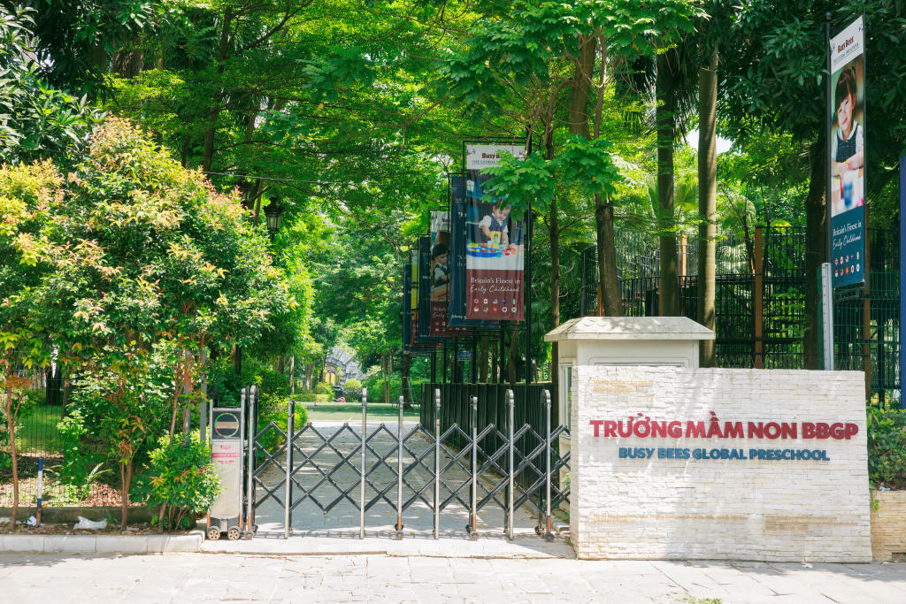 Co-so-vat-chat-co-so-Busy-Bees-Quan-Cau-Giay-Ha-Noi-01-9